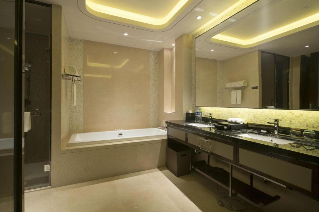 Beijing Grand Skylight International Hotel Exteriör bild
